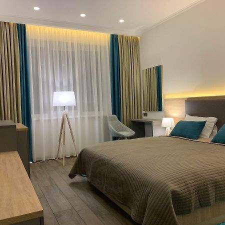 Premium Hotel Sloviansk Ngoại thất bức ảnh