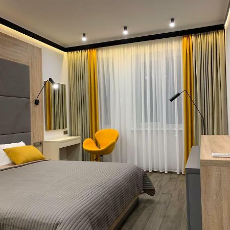 Premium Hotel Sloviansk Ngoại thất bức ảnh